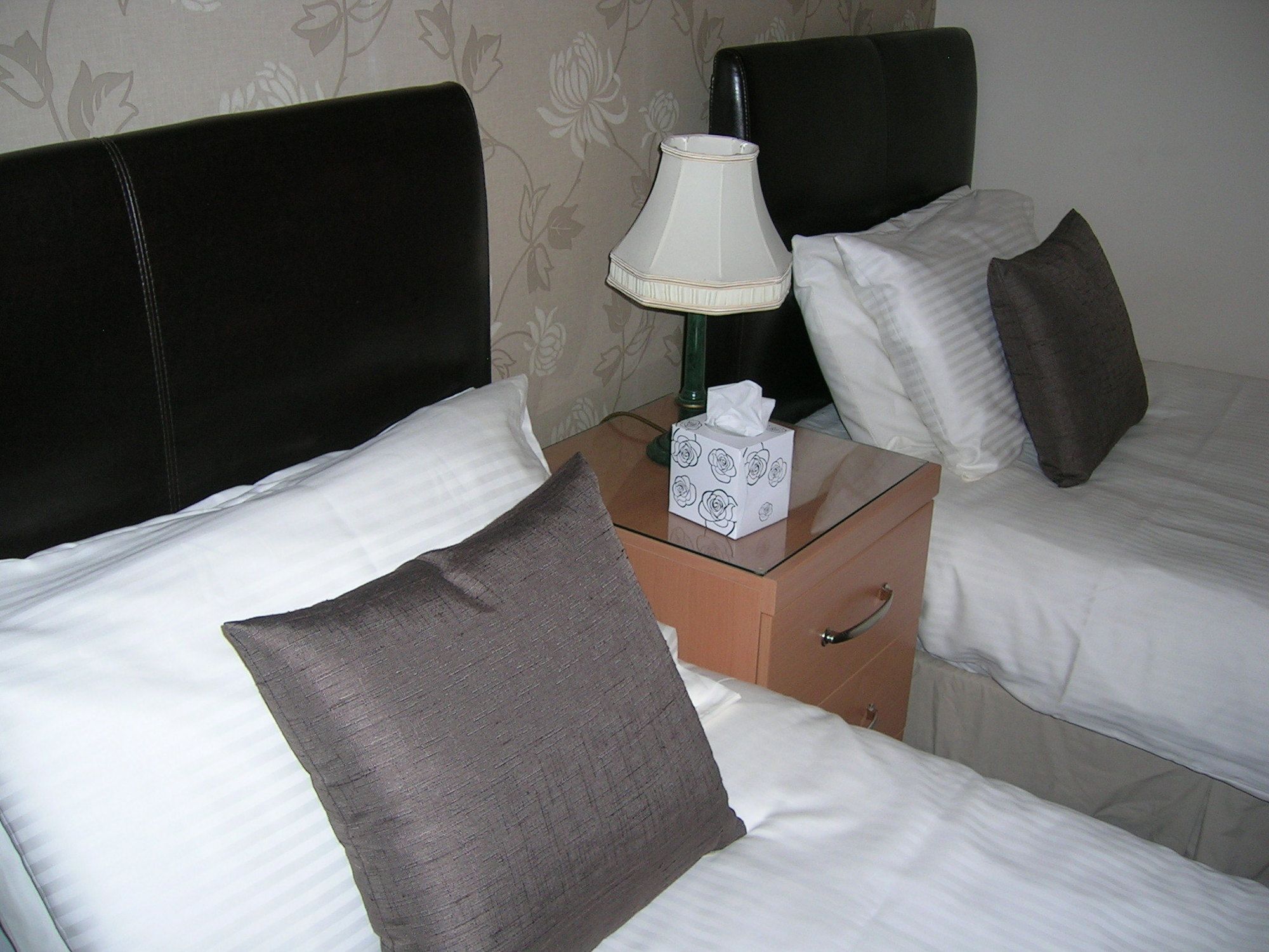 Achnacarry Guest House 퍼스 외부 사진